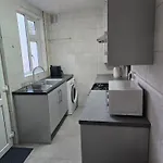 Leicester Cosy Home