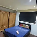 Large Room In Leicester