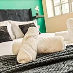 Chic City Escape - 1Br City Centre