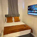 Hometel Digs Nice Comfy Home Sleeps 12