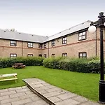 Premier Inn Leicester North West