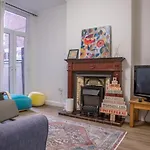 I\'M Your Host - Upperton Road Lodge