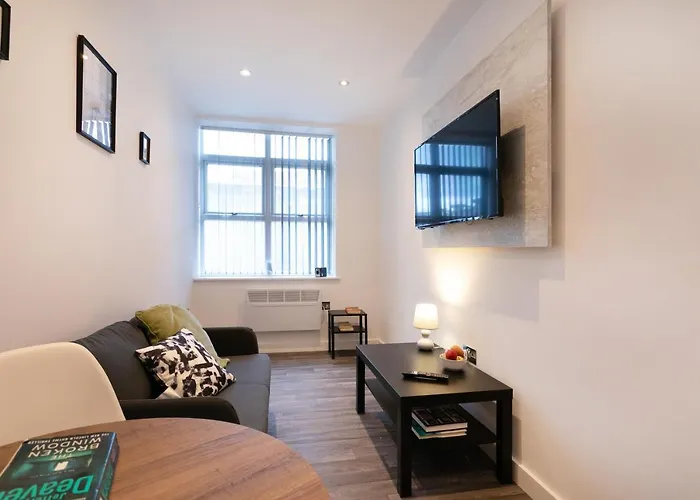 Hoemli Smart City Centre Apartment