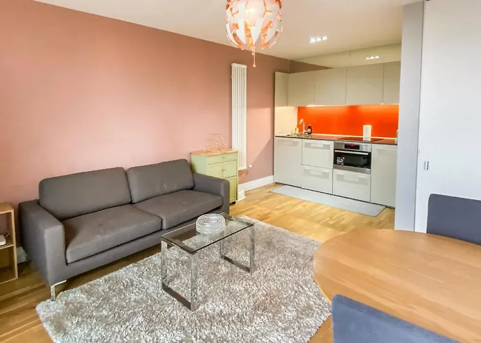 Arcus Apartment 33