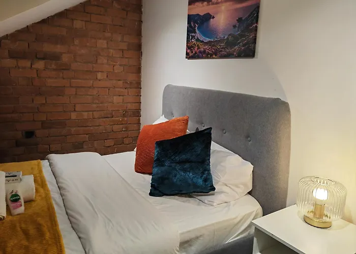 Leicester Luxury Apartments - T45