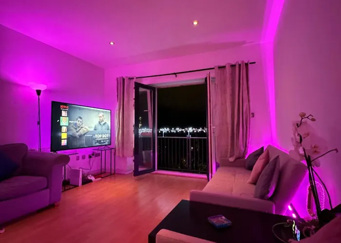 Spacious Apartment With Balcony