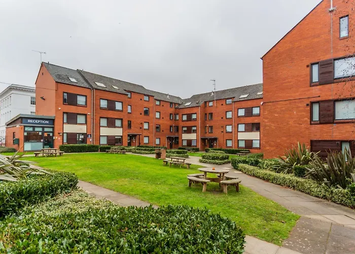 For Students Only Four And Five Bed Non-Ensuites At Regents Court In Leicester