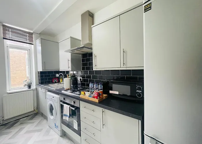 Spacious City Centre 2 Bedroom Apartment - Lt Apartment