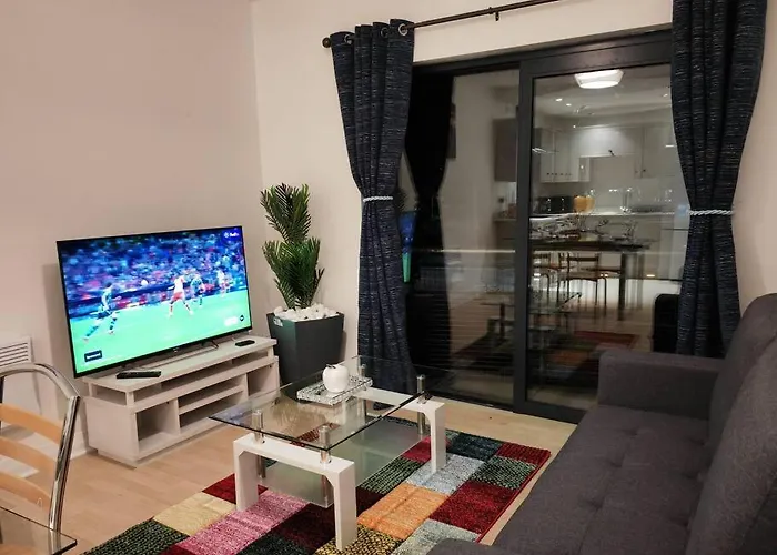 Leicester Luxury Apartments - Waterfront