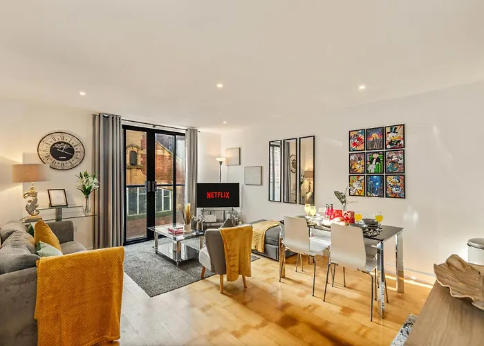 The City Suite- Comfy Blissful Getaway In Leicester City Centre L Samsung Smart Tv With Free Netflix High-Speed Wi-Fi
