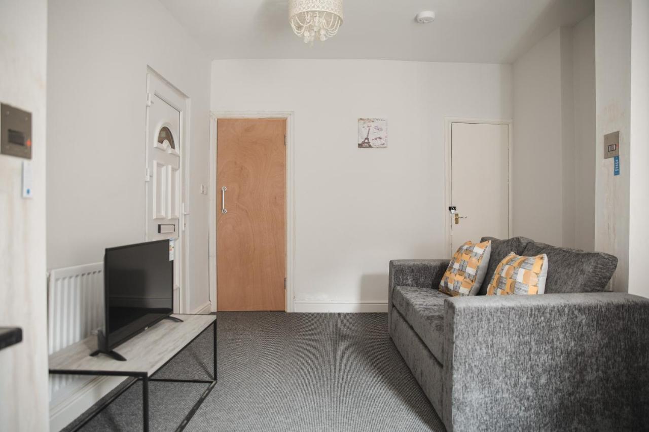 Victoria Park House By Payman Club Apartment Leicester