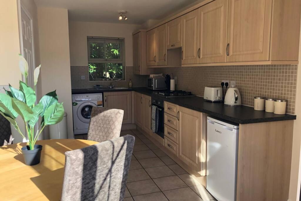 Villa Silver Stag, High-end, Modern 3 Double Bedroom With Parking Leicester