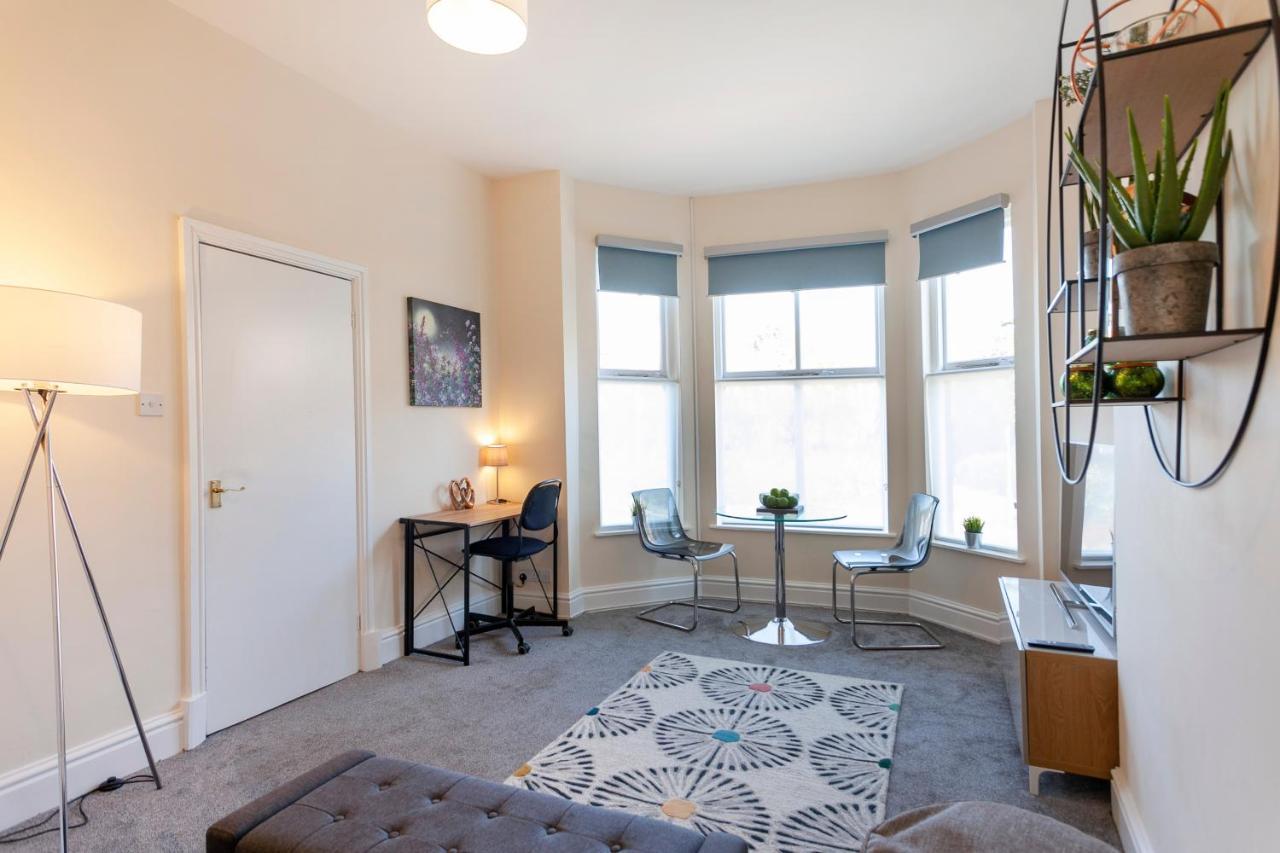 Beautiful, Entire Luxurious One Bedroom Flat * Leicester