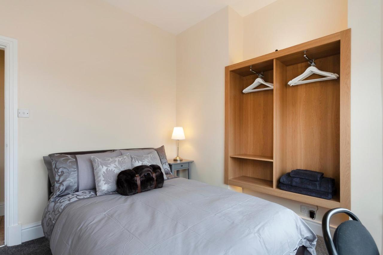 Beautiful, Entire Luxurious One Bedroom Flat Apartamento