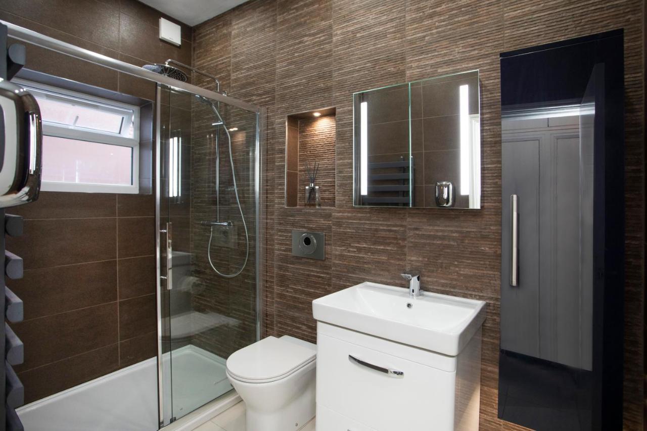 Beautiful, Entire Luxurious One Bedroom Flat Apartamento