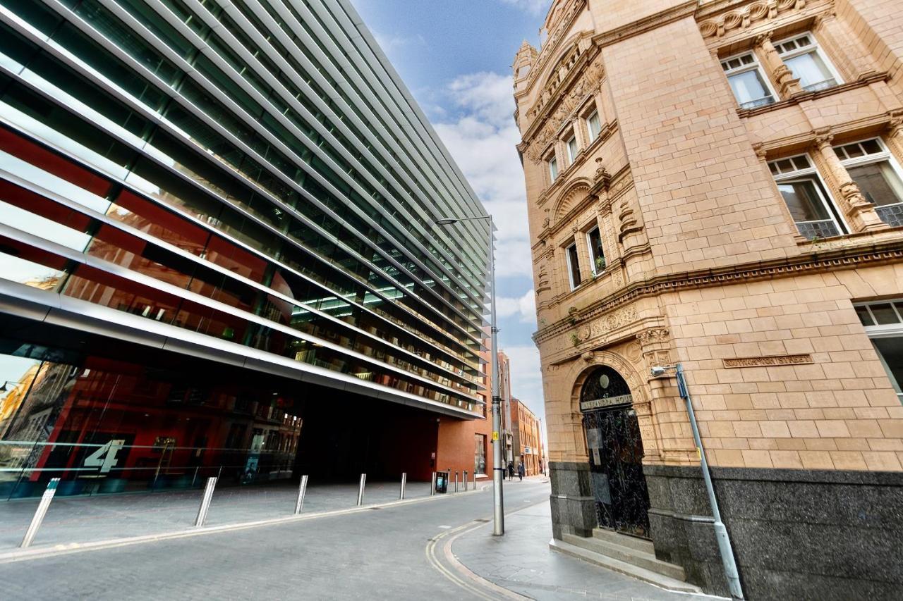 The Acacia, Luxury With Private Balcony + Parking Leicester