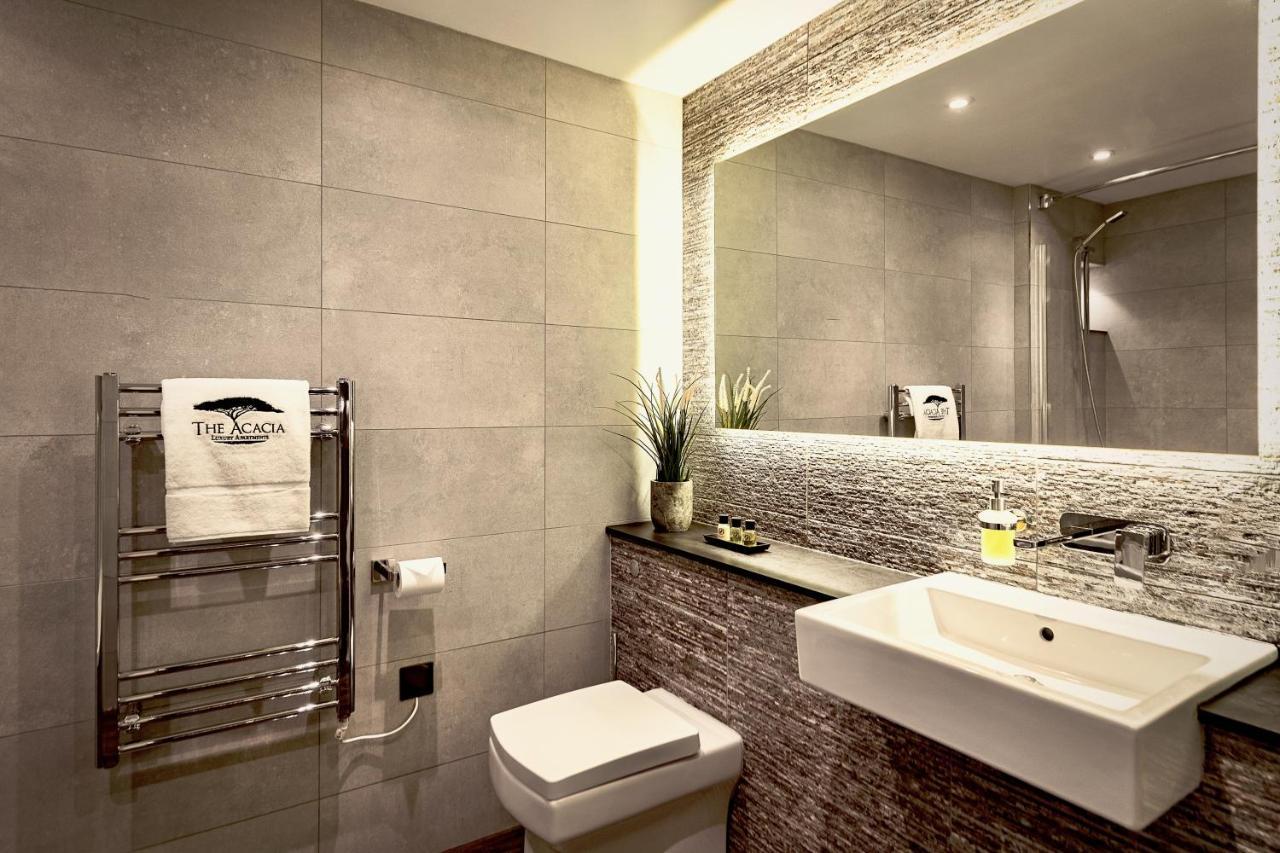 The Acacia, Luxury With Private Balcony + Parking * Leicester