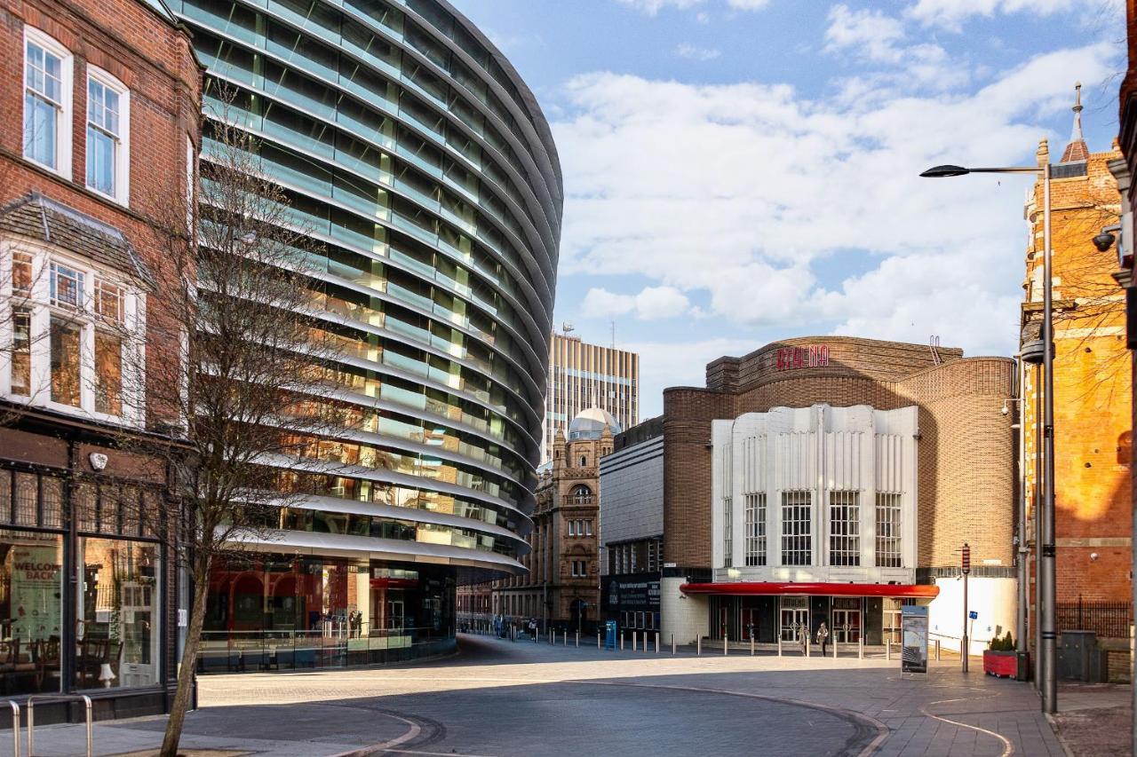 The Acacia, Luxury With Private Balcony + Parking * Leicester