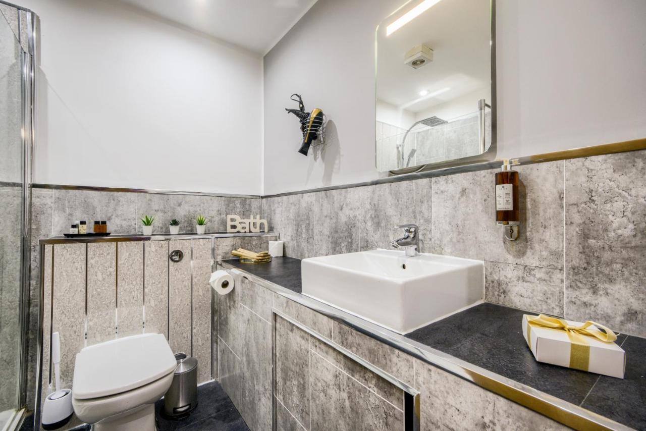 Villare Centre 4* Leicester