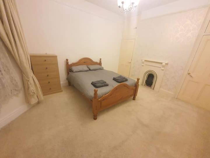 Spectacular Period Located In Holiday home Leicester