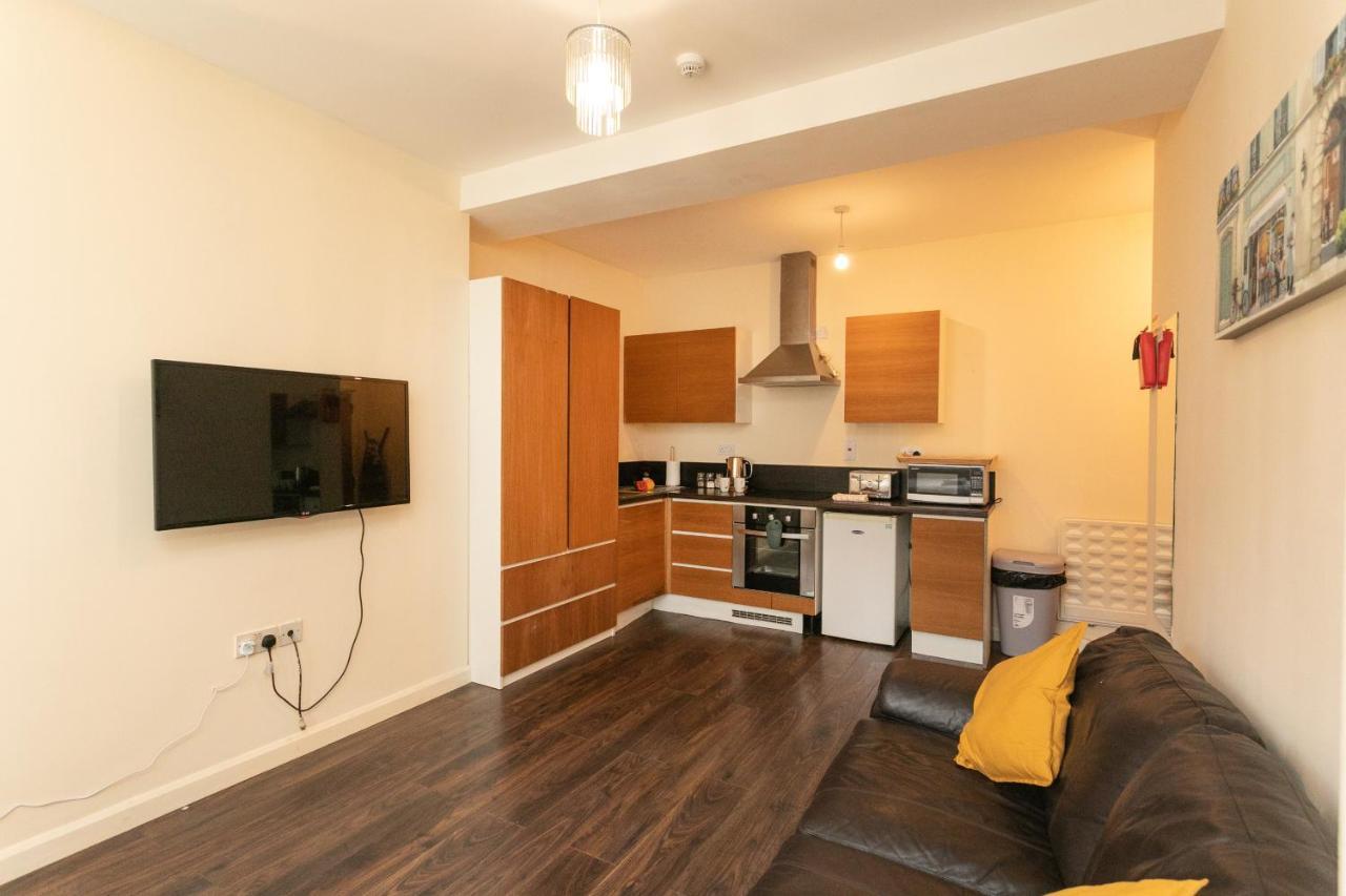 Wifi*studio*functional*close2city