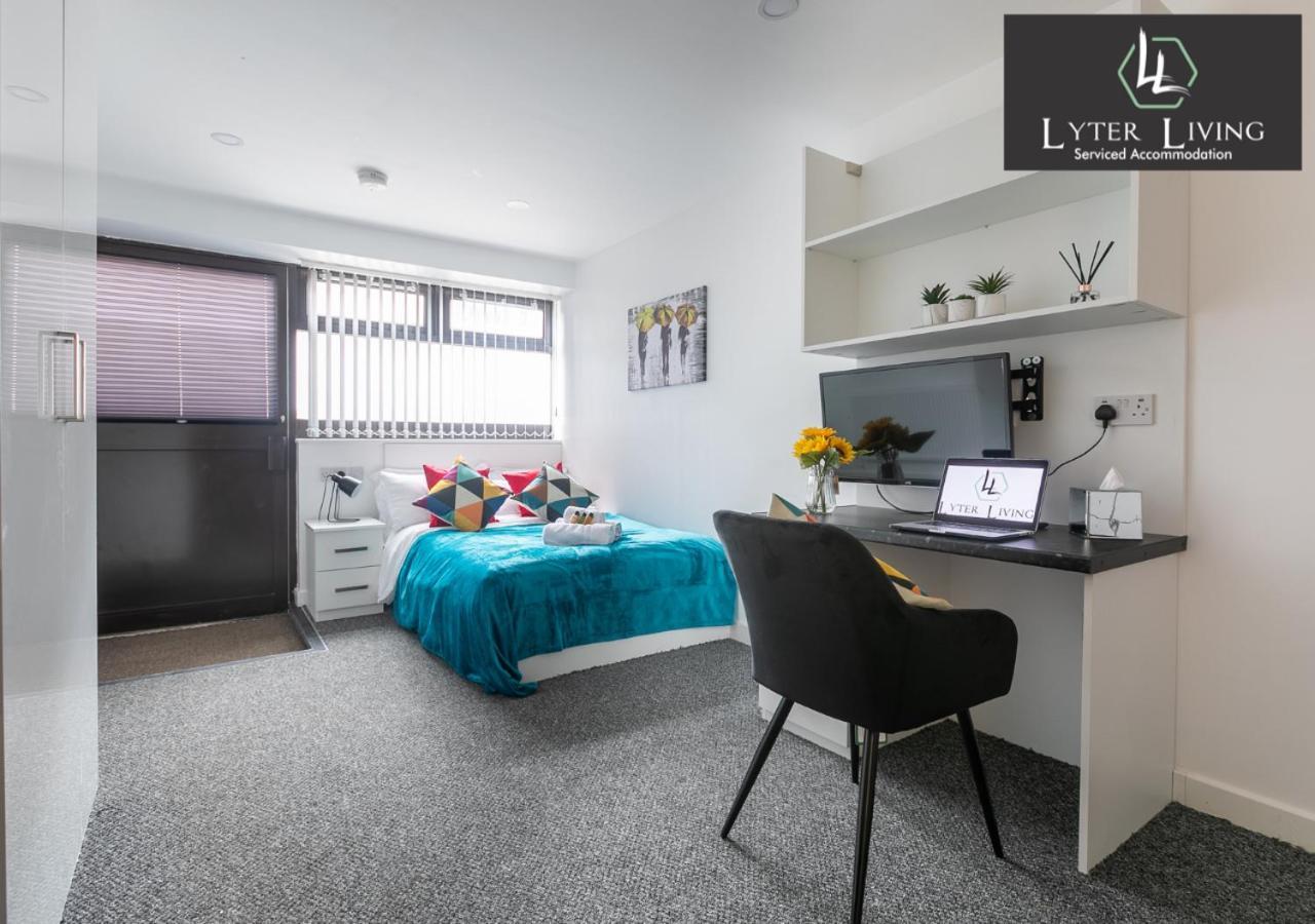 By Lyter Living Desks & Wifi - Monthly Available *