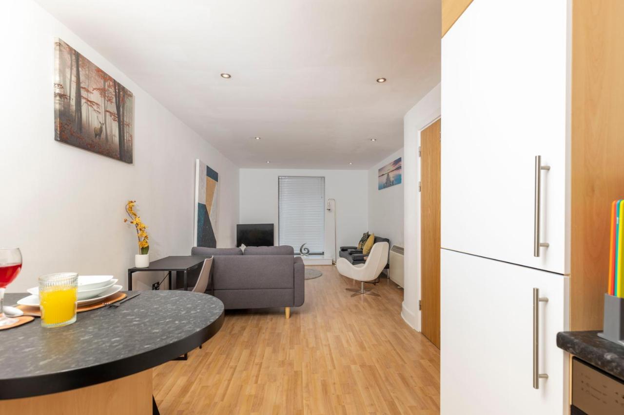 Luxury - Eastgate Apartment