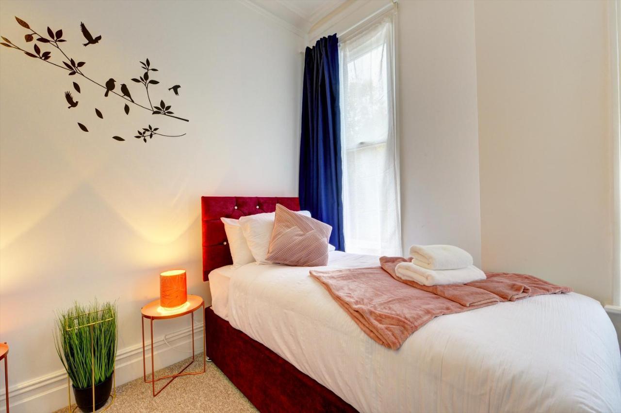 Beautiful Victorian 2 Bedroom Flat * Leicester