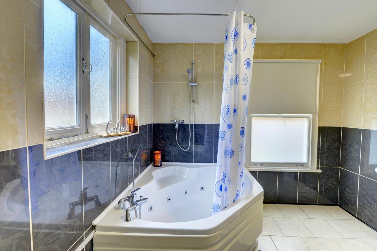 Apartment Beautiful Victorian 2 Bedroom Flat *