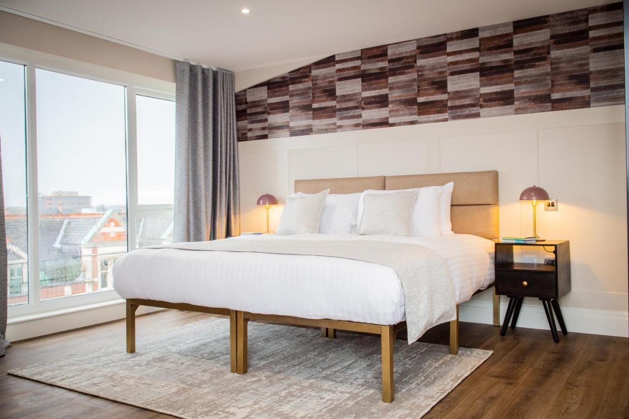 The Gresham Aparthotel 4*