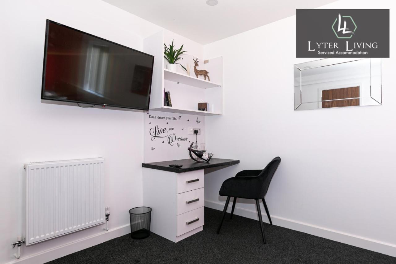 Leicester's Lyter Living Serviced Opposite Railway Station