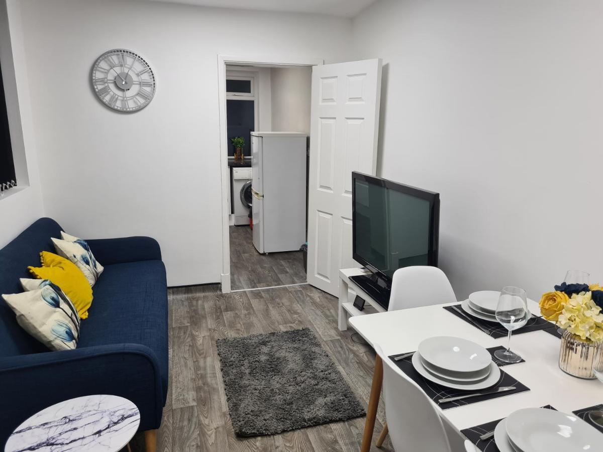 Malak Homes - West Street * Leicester