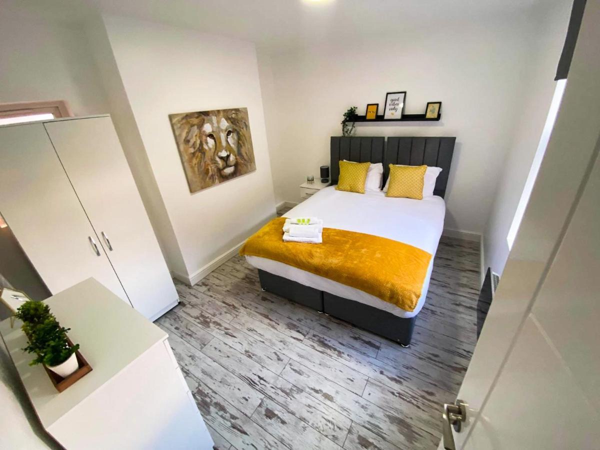 Modern Flat - Centre, Sleeps 4 Free Wifi Apartment