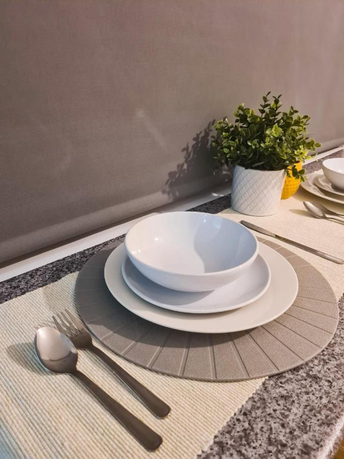 Apartment Modern Flat - Centre, Sleeps 4 Free Wifi *