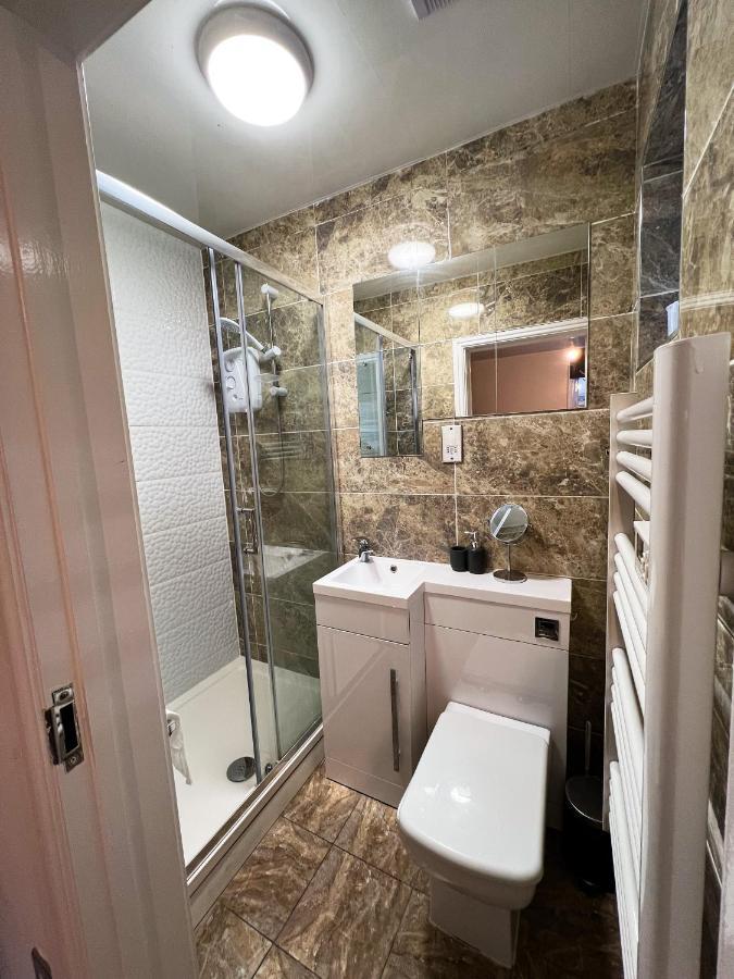 Modern Flat - Centre, Sleeps 4 Free Wifi