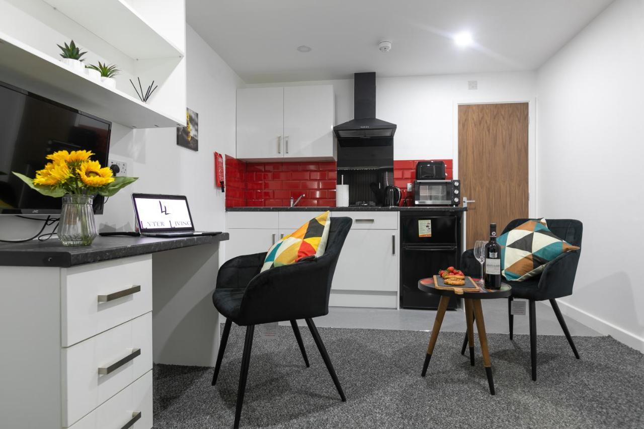Apartment By Lyter Living Desks & Wifi - Monthly Available Leicester