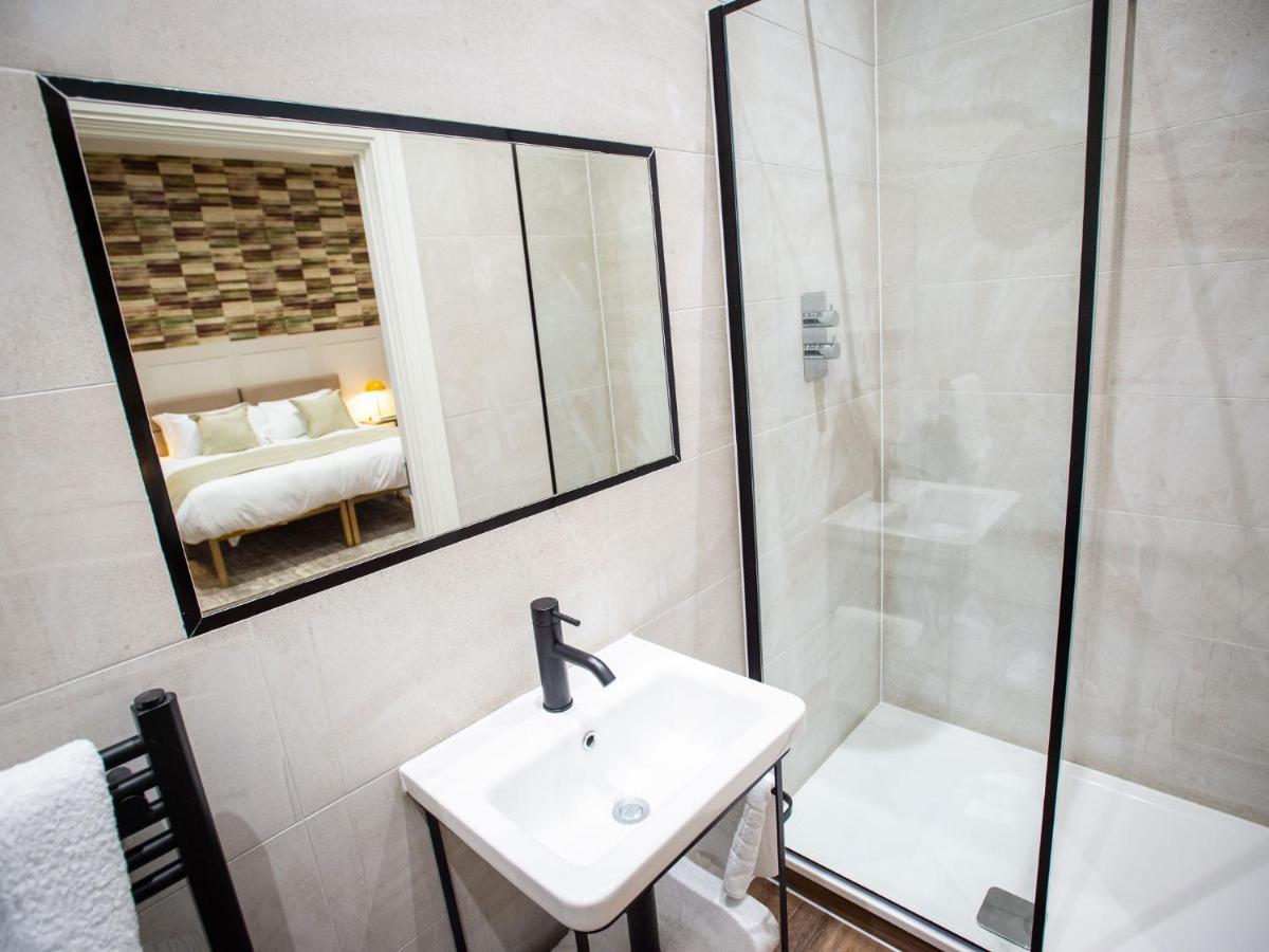 The Gresham 4*
