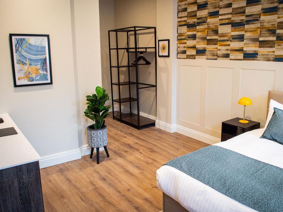 The Gresham 4*