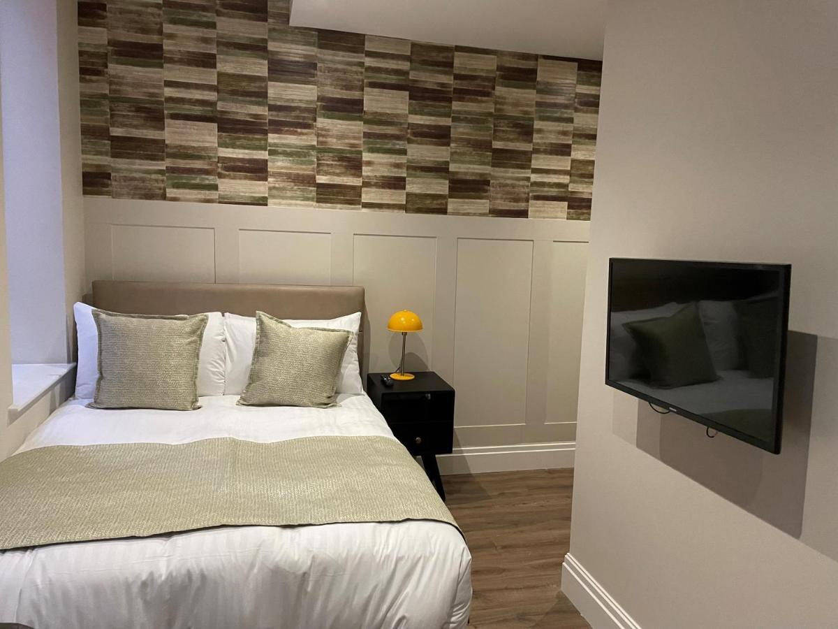 The Gresham 4*