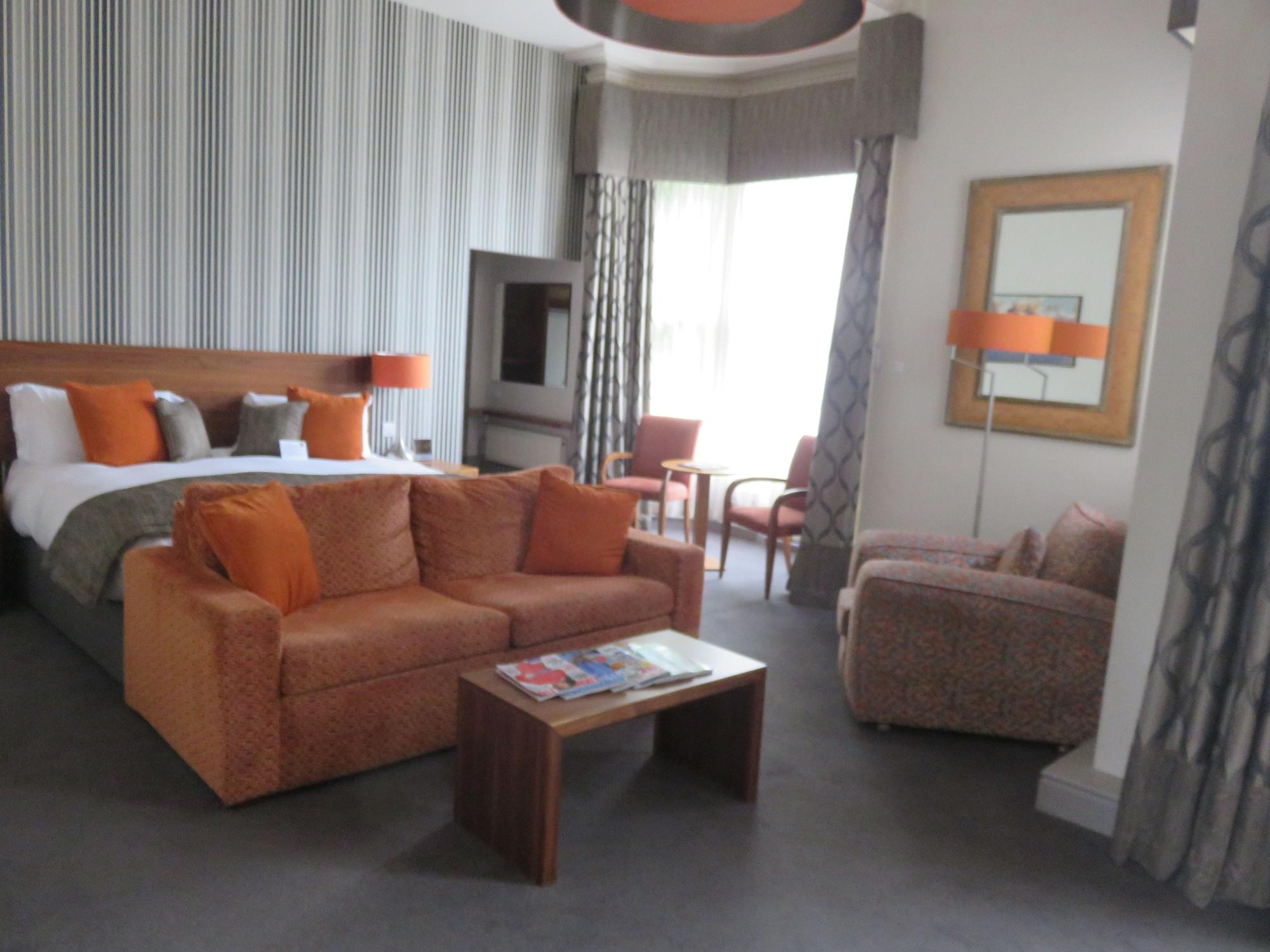 Belmont 4* Leicester