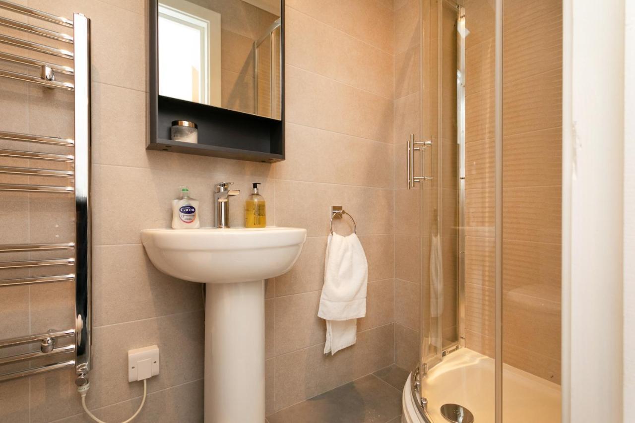 Hoemli Smart City Centre * Leicester