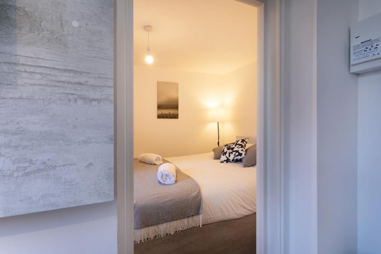 Hoemli Smart City Centre * Leicester