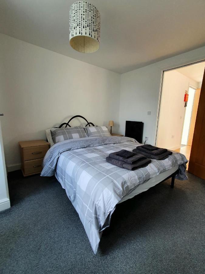 Lovely 1 Bedroom Unit With Free Parking On Site Apartment