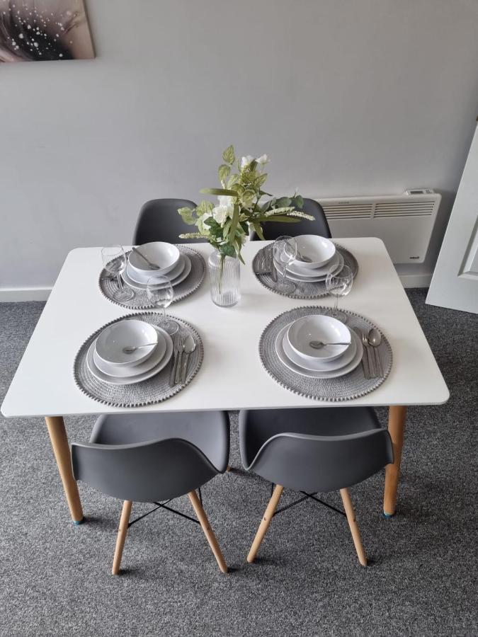 Spacious Centre Apartment