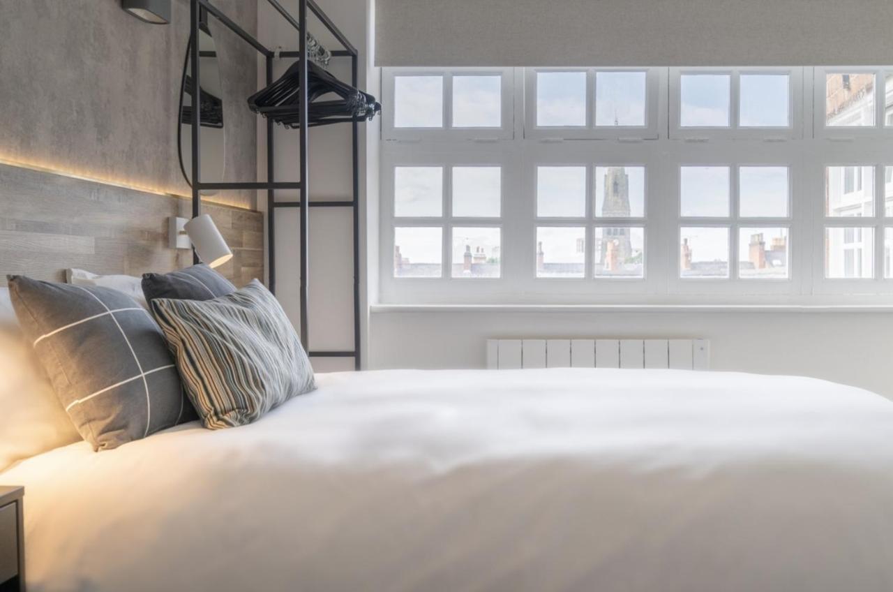 Luxury In The Heart Of With Parking Apartment