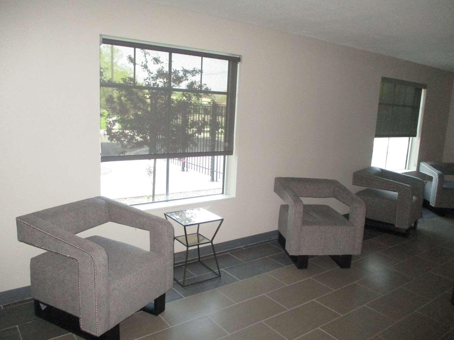 Campanile Hotel 2*