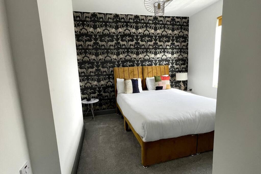 Apartment Luxury 2 Bed Duplex By Yo Room! - City- Free Parking *