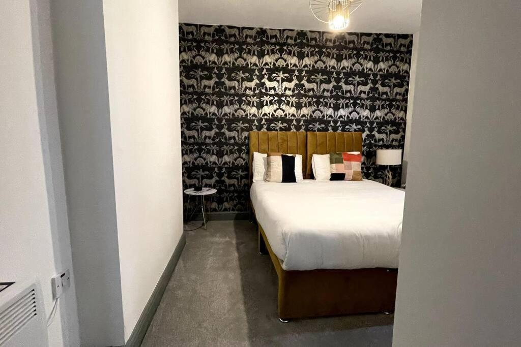 Luxury 2 Bed Duplex By Yo Room! - City- Free Parking * Leicester