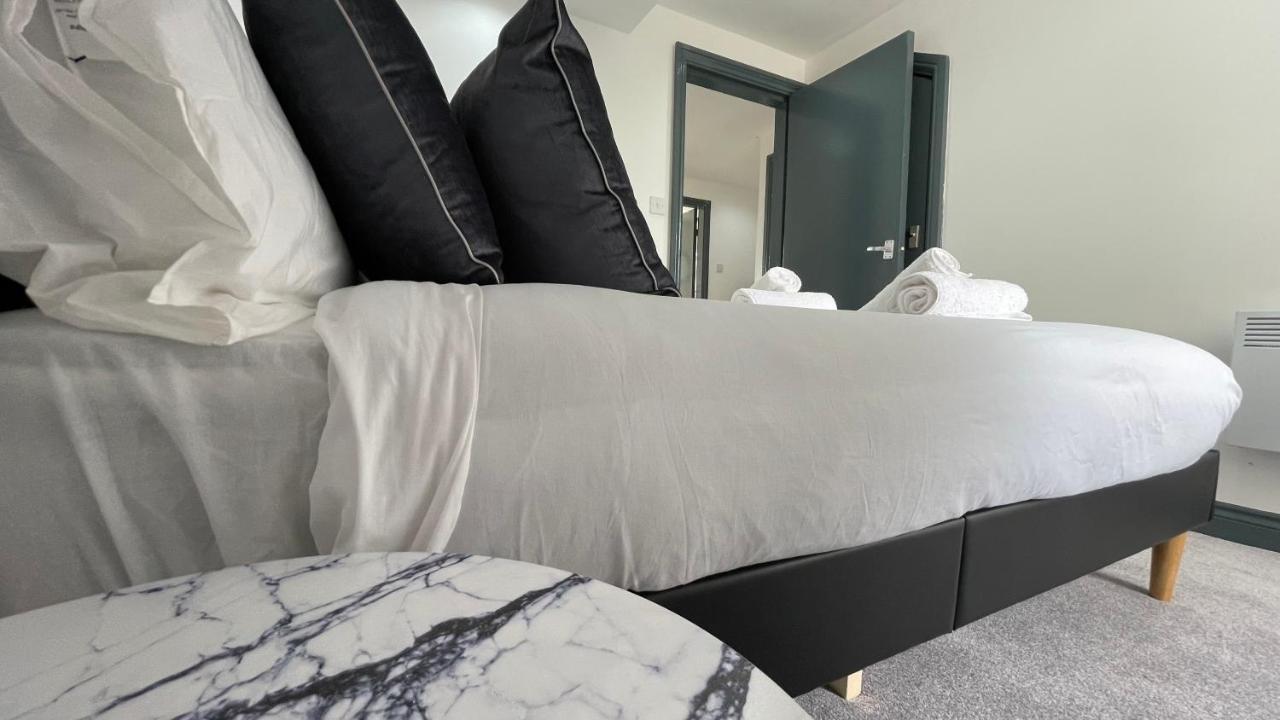 Apartment Lovely 2 Bed By Yo Room- City- Free Parking *
