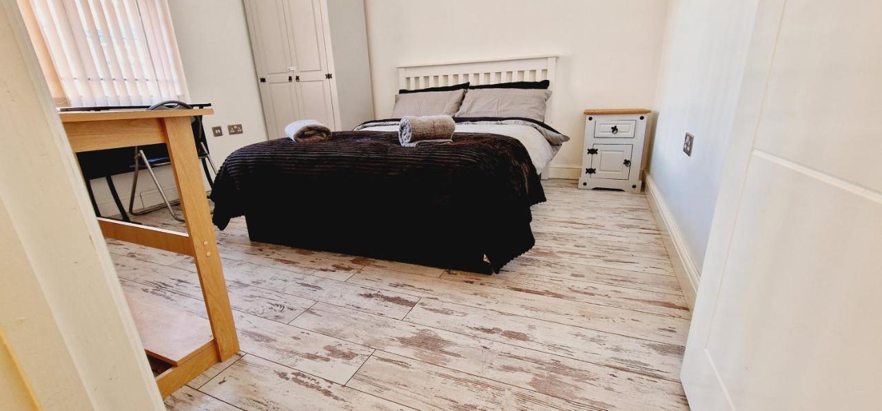 Centre Lovely With The Cheapest Overnight Parking Apartment *